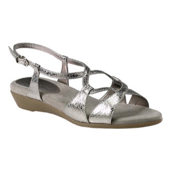 aerosoles silver sandals